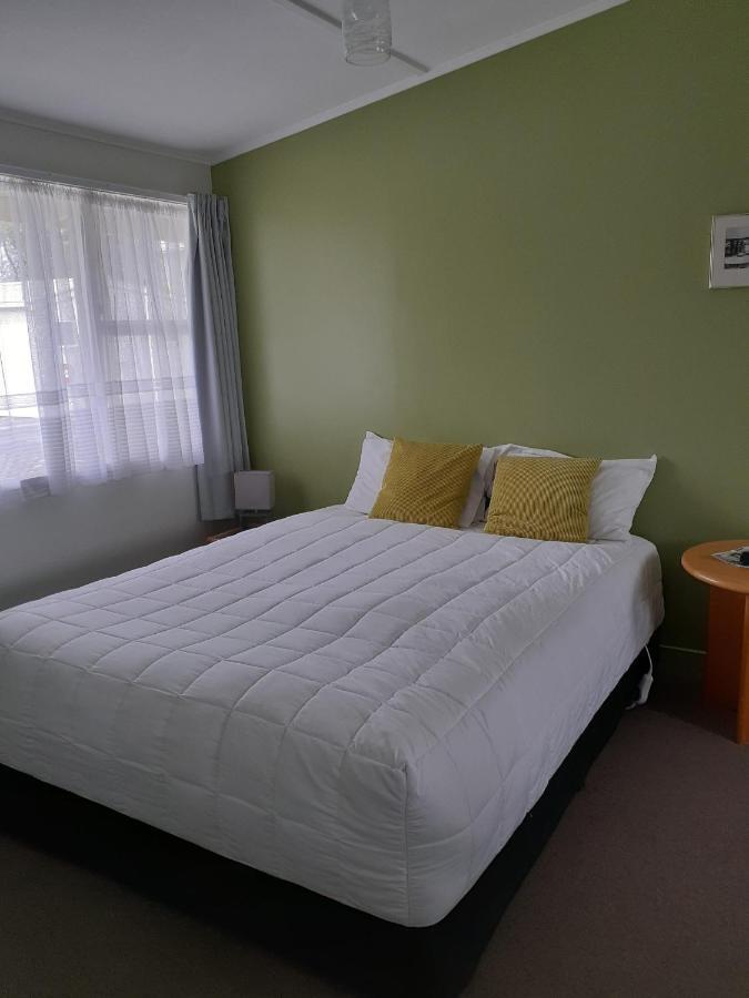 Featherston Motels And Camping Εξωτερικό φωτογραφία
